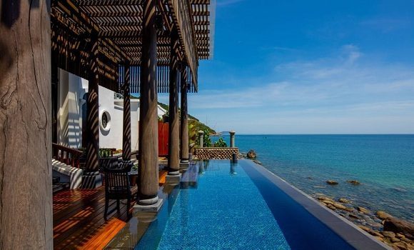 video INTERCONTINENTAL DANANG SUN PENINSULA RESORT