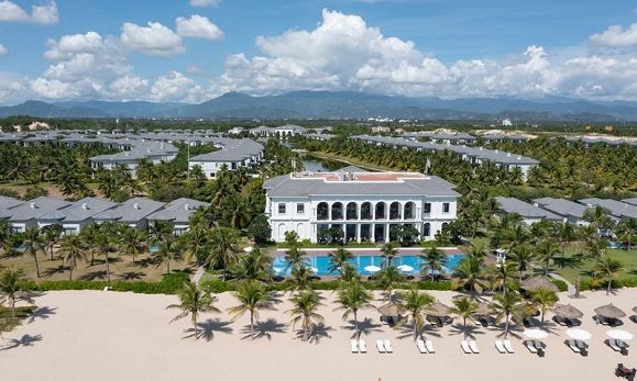 video Melia Vinpearl Cam Ranh Beach Resort